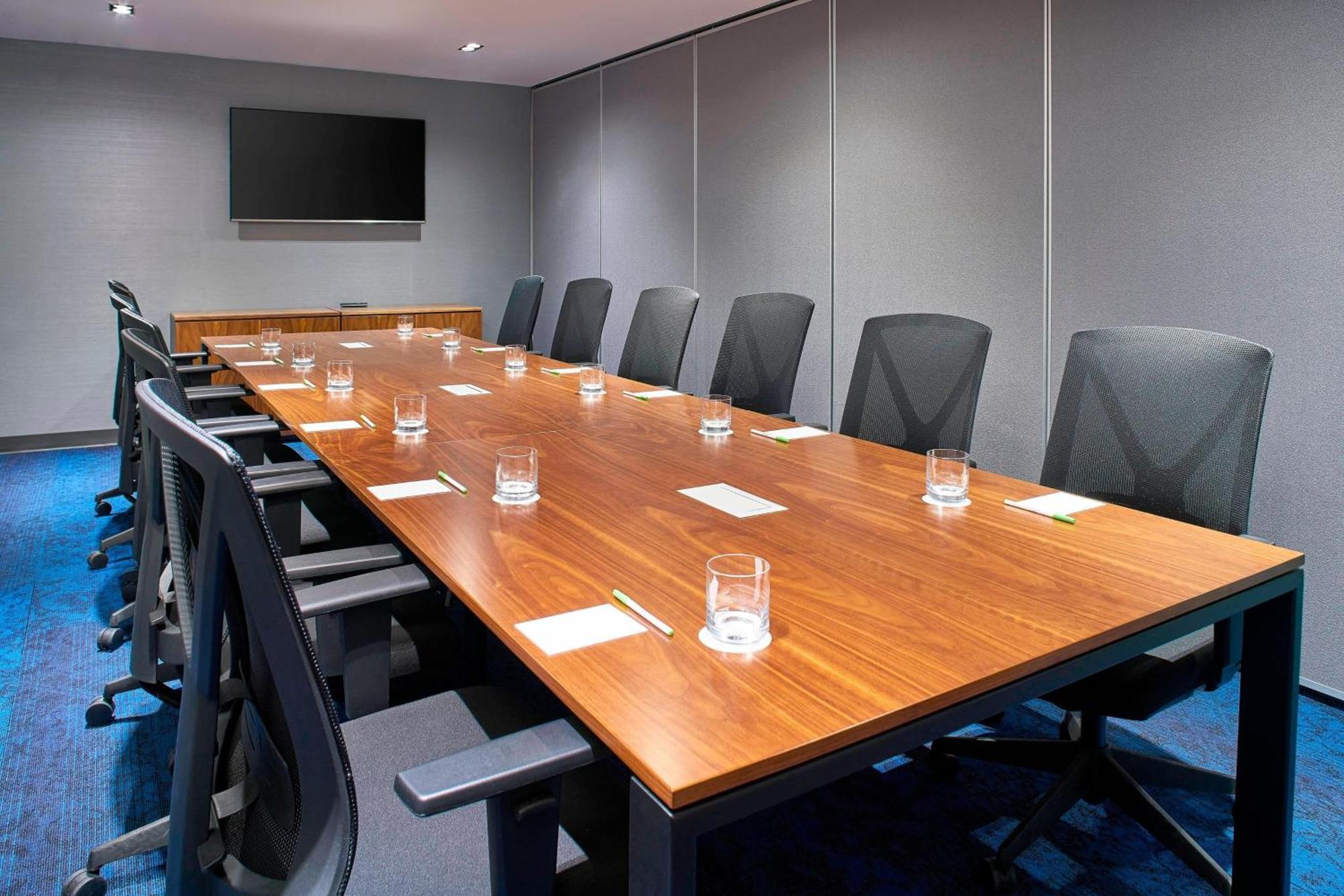 Courtyard By Marriott Mexico City Toreo Bagian luar foto