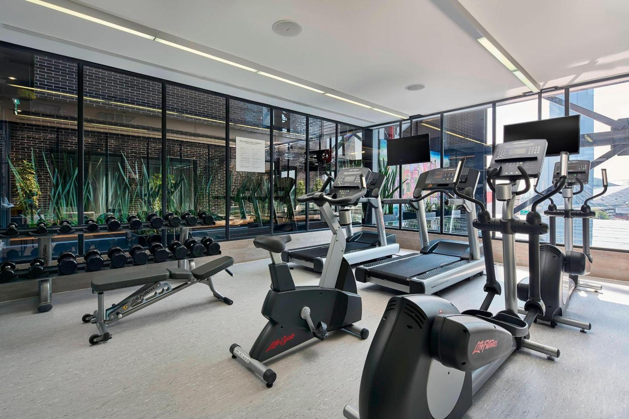 Courtyard By Marriott Mexico City Toreo Bagian luar foto