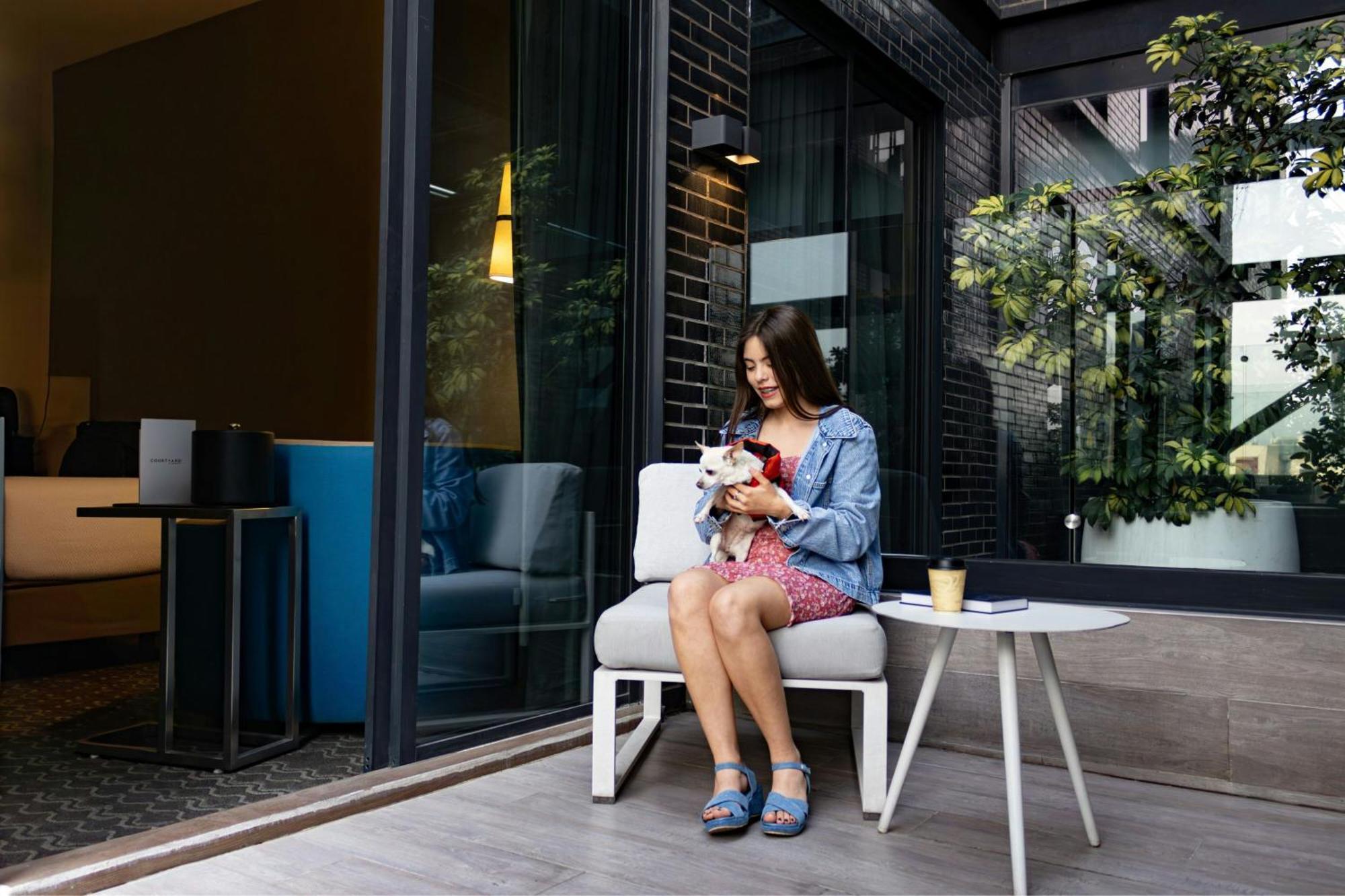 Courtyard By Marriott Mexico City Toreo Bagian luar foto