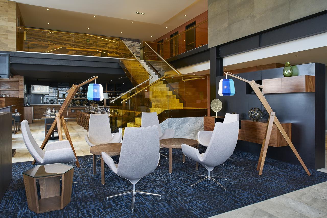 Courtyard By Marriott Mexico City Toreo Bagian luar foto